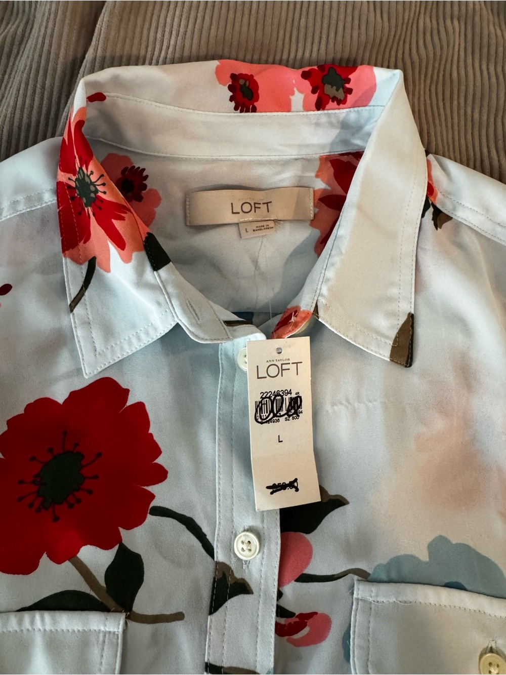 NWT LOFT Light Blue Floral Button-Up Blouse - Picture 6 of 7